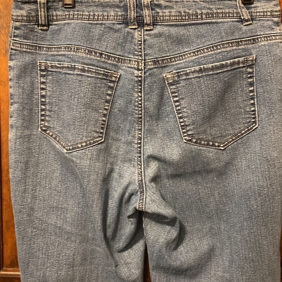 Charter club classic straight blue denim jeans. - Picture 4 of 6